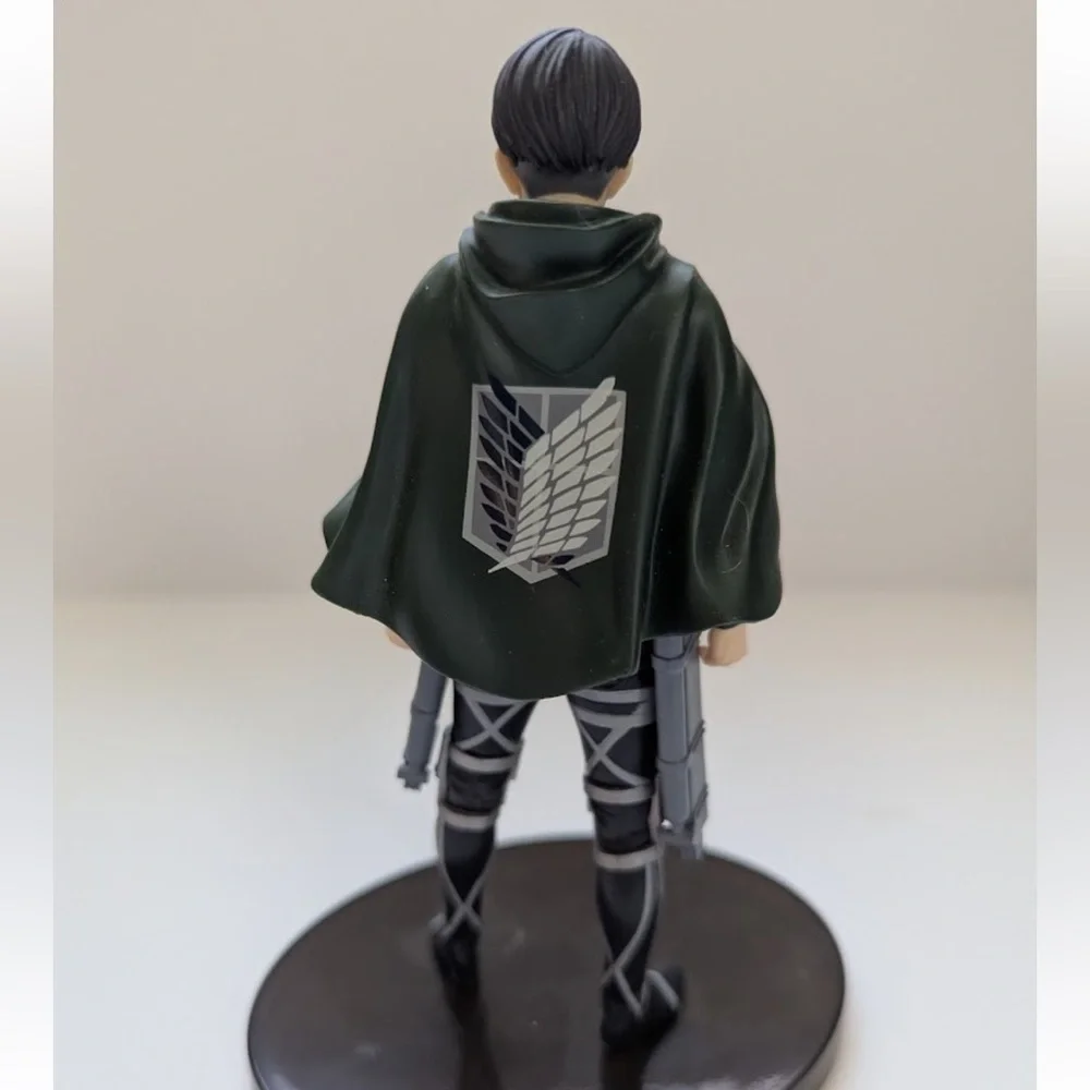 Banpresto - Attack on Titan - The Final Season Levi Figure - Picture 4 of 6